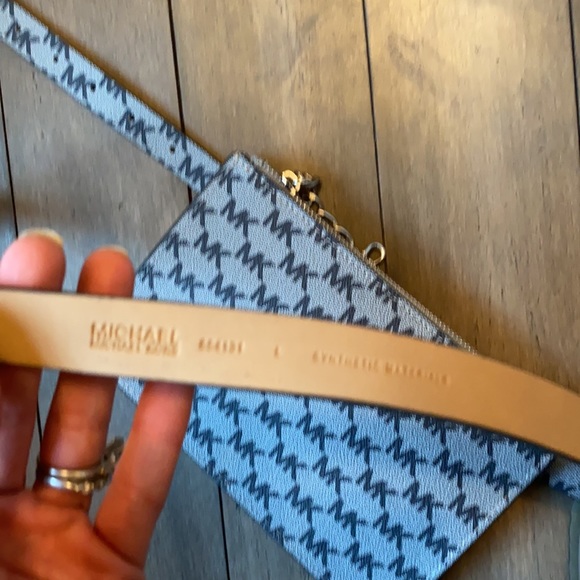 Michael Michael Kors Bum bag - Picture 10 of 12